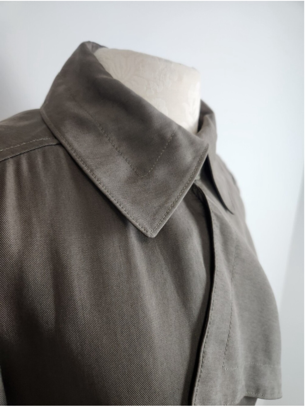 Aritzia Babaton Maximo Trench Coat Sz L Lightweight Professional Preppy Office - Picture 4 of 16